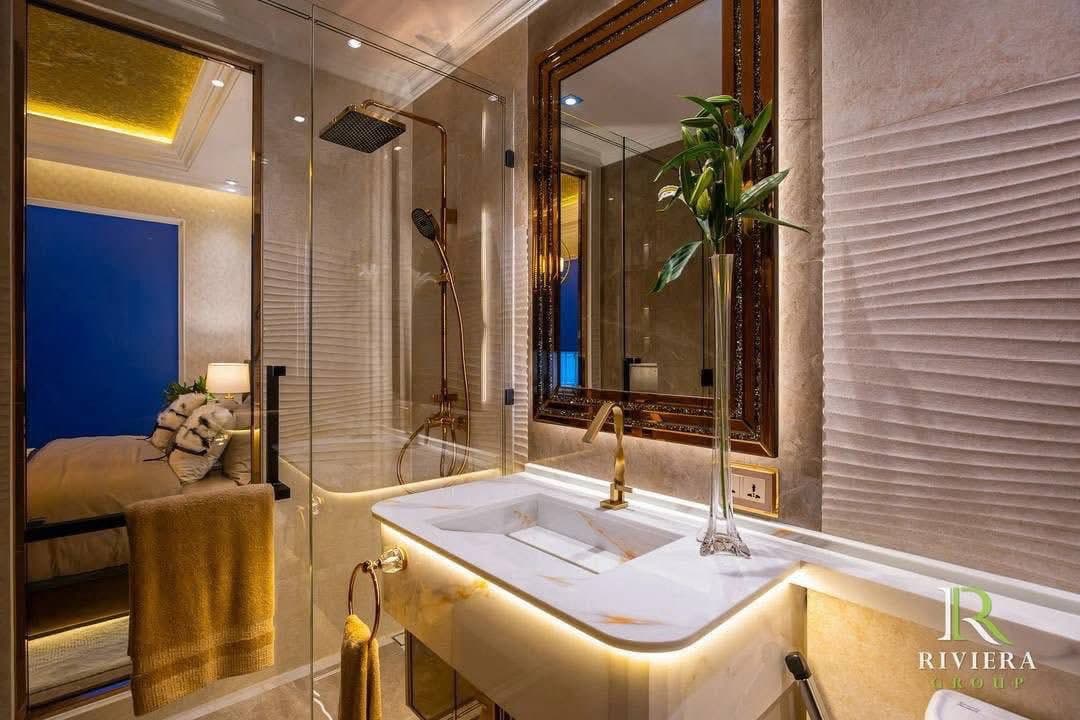 1 Bedroom Seaview for sale.